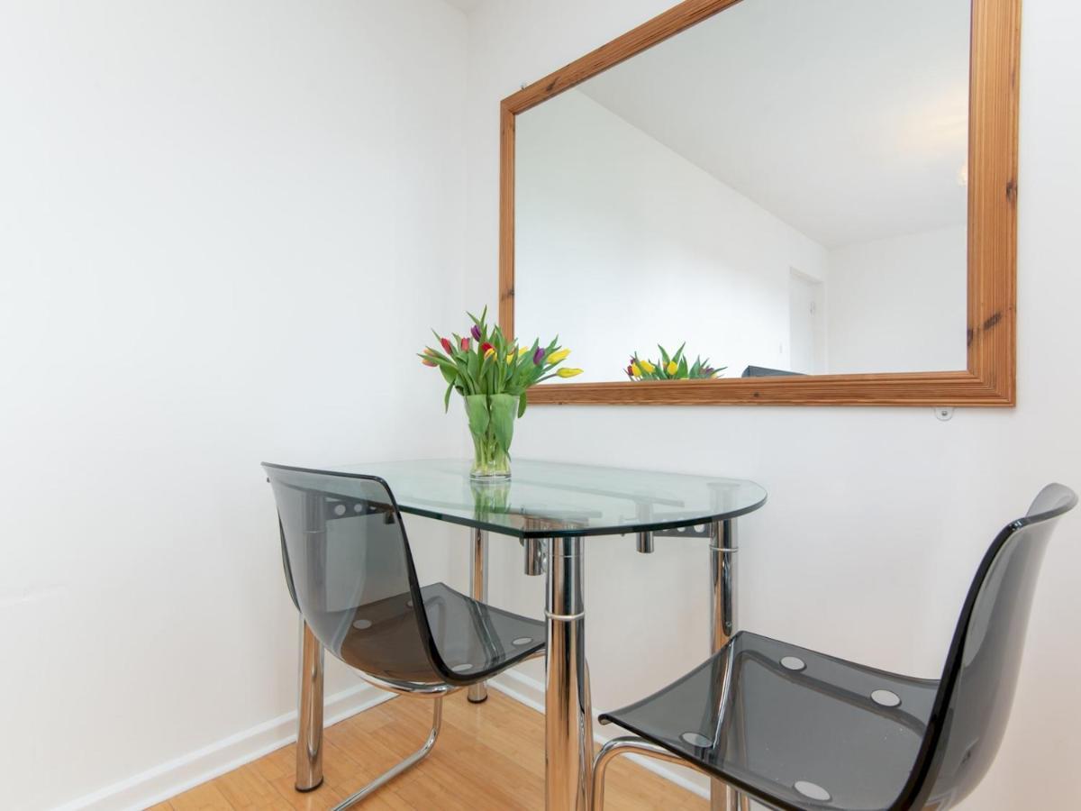 Pass The Keys Bright Modern One Bed Apartment - Bath City Centre Экстерьер фото